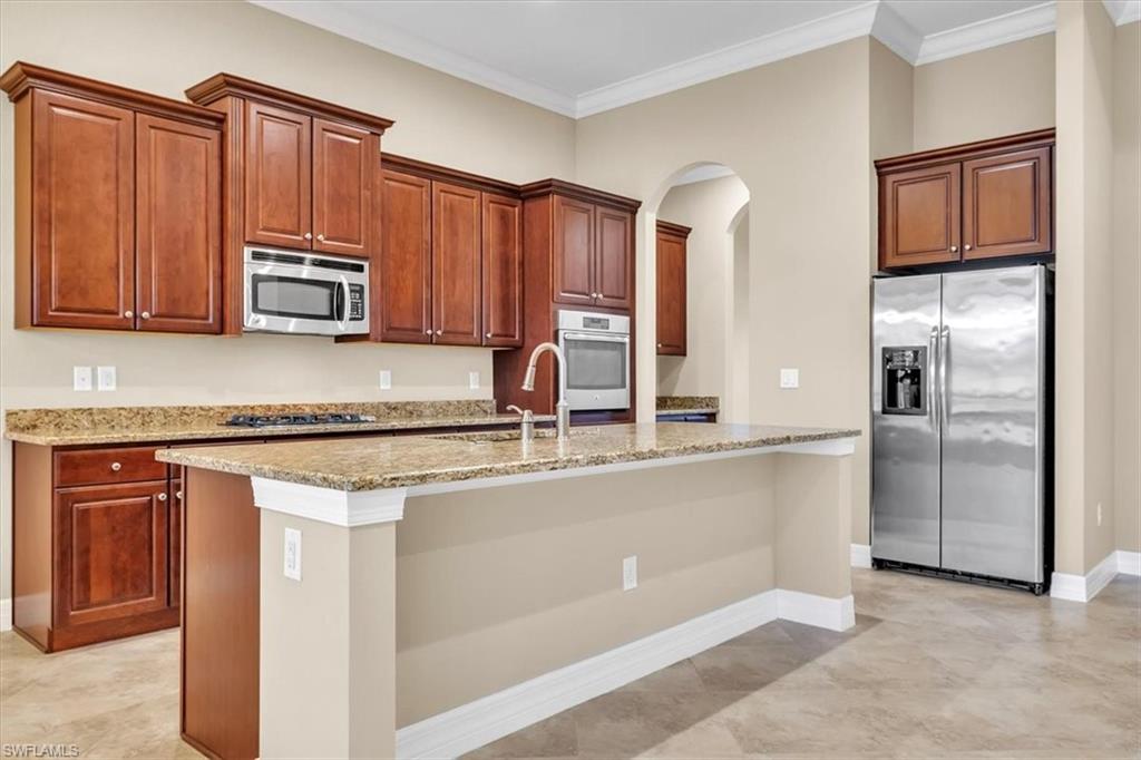 FAIRWAY COVE - Residential