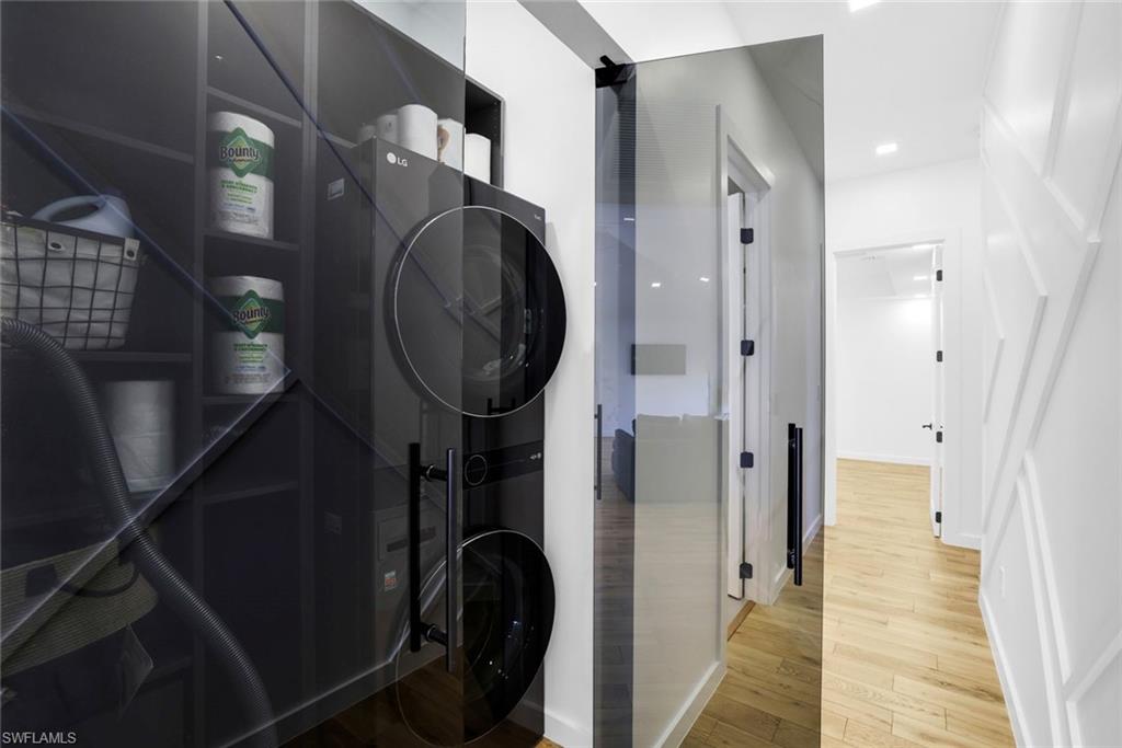 NAPLES PARK - Residential