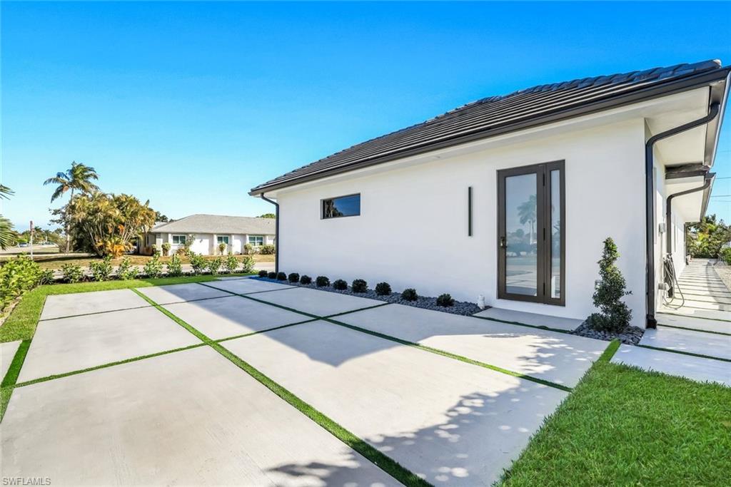 NAPLES PARK - Residential