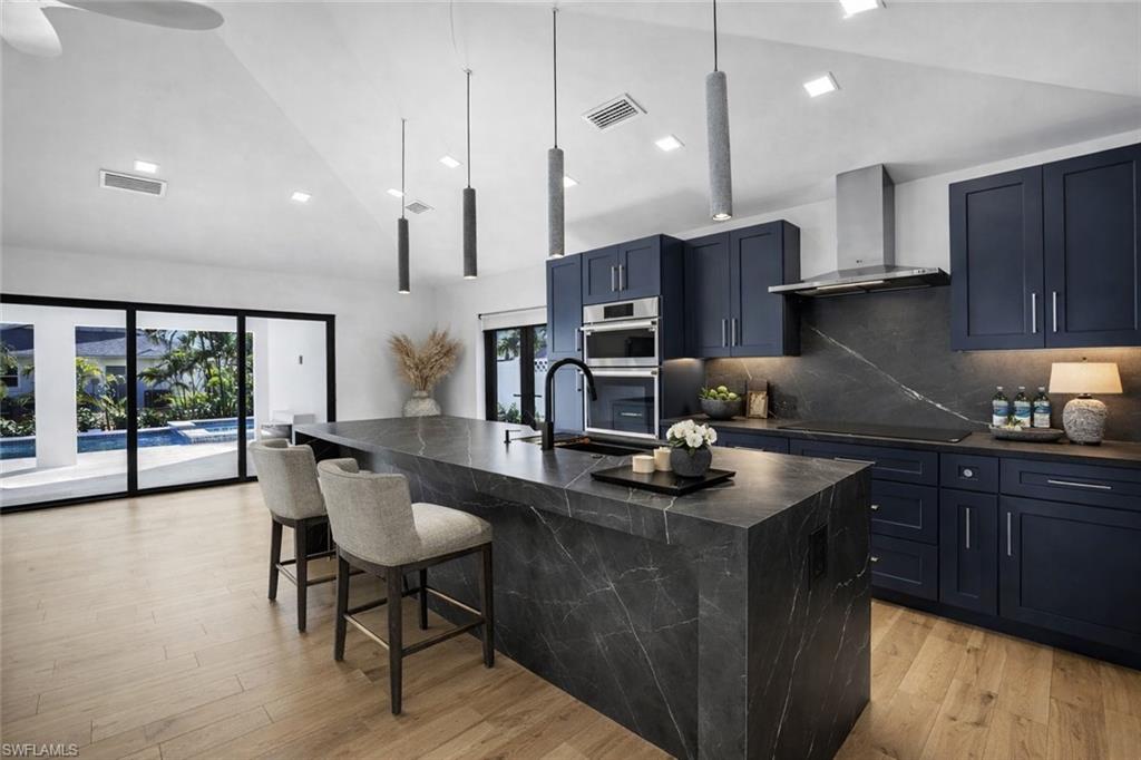 NAPLES PARK - Residential