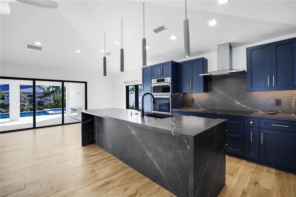 NAPLES PARK - Residential