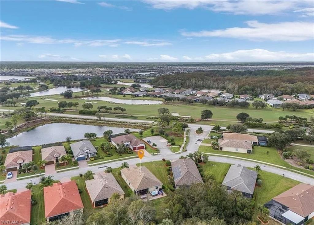 COUNTRY CLUB - Residential