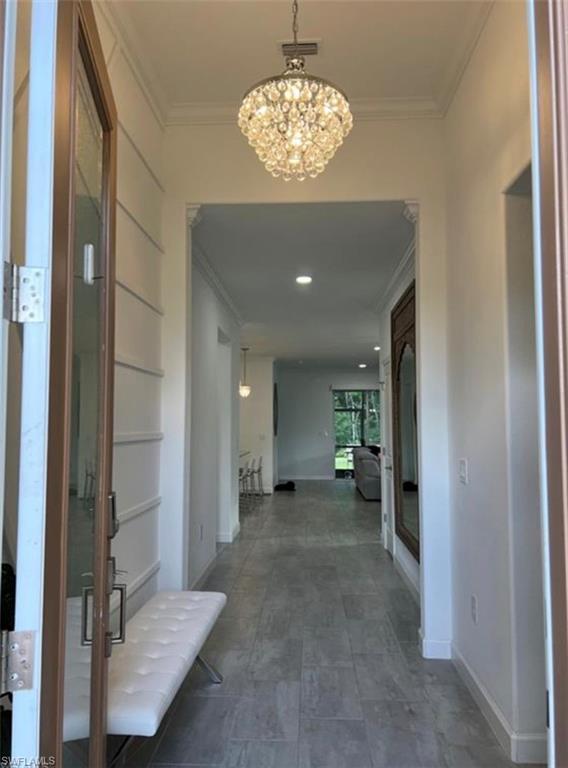 COUNTRY CLUB - Residential