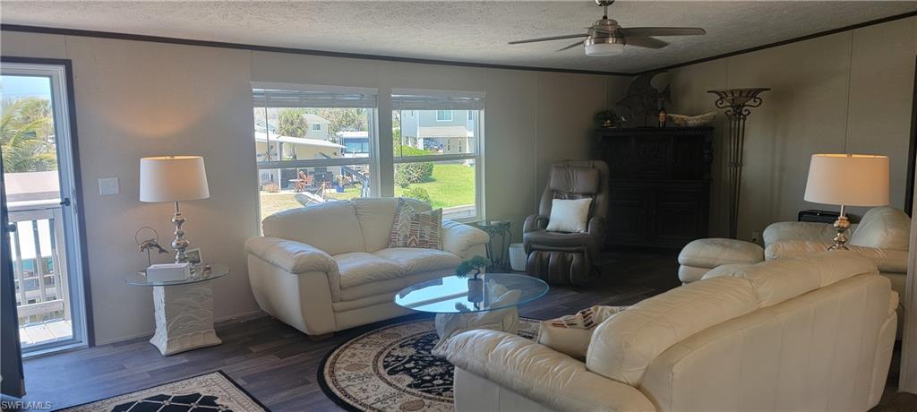 SPRING CREEK VILLAGE - Residential Lease