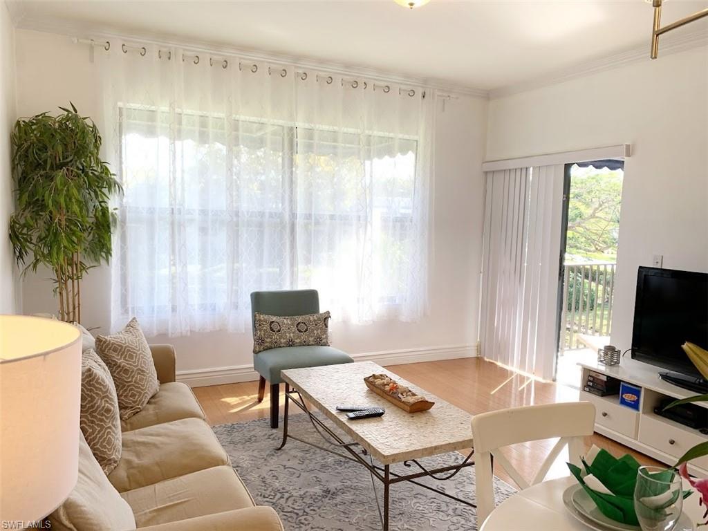 WORLD TENNIS CENTER - Residential