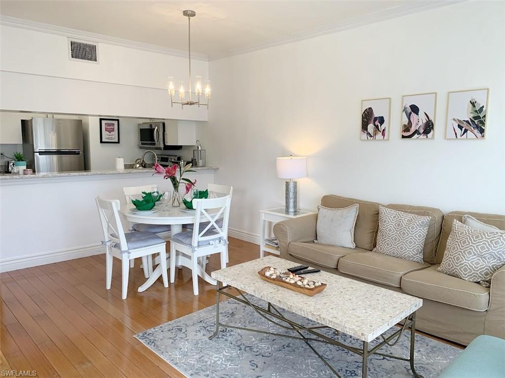 WORLD TENNIS CENTER - Residential