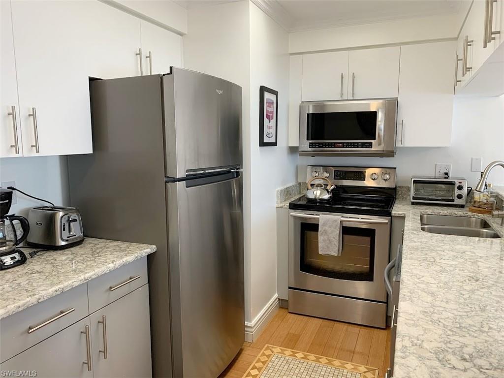 WORLD TENNIS CENTER - Residential