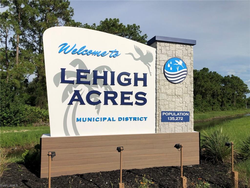 LEHIGH ACRES - Land