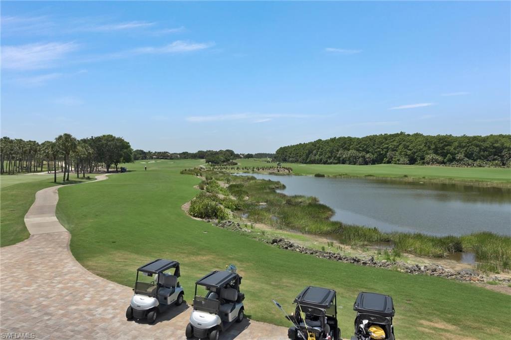 TWIN EAGLES - Residential