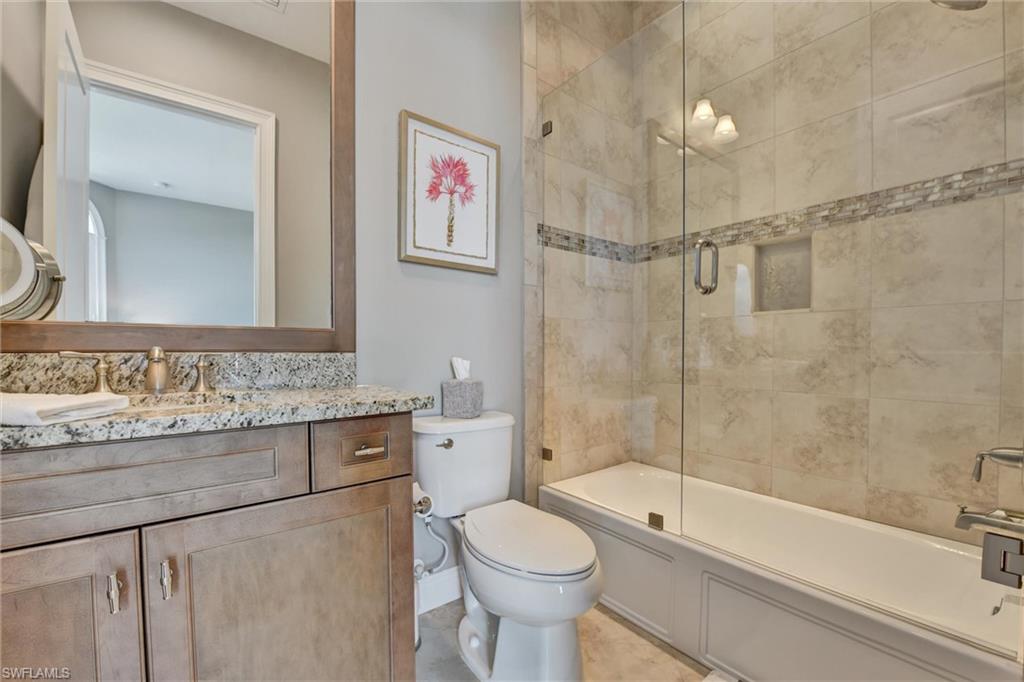 TWIN EAGLES - Residential