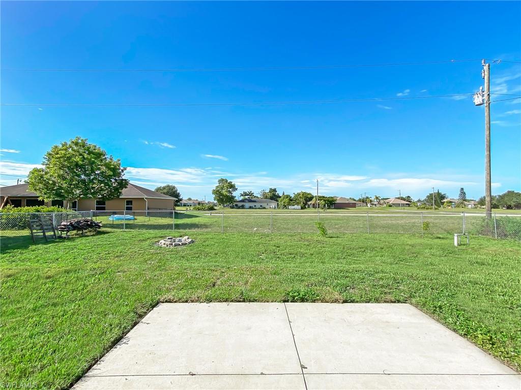 CAPE CORAL - Residential