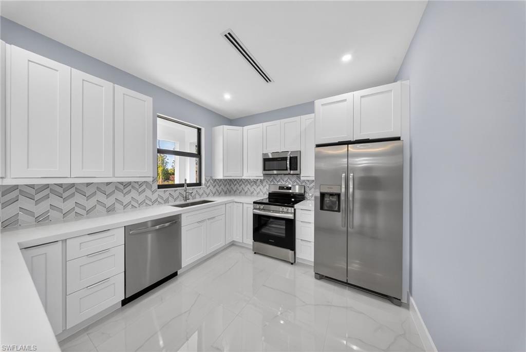 GOLDEN GATE ESTATES - Residential