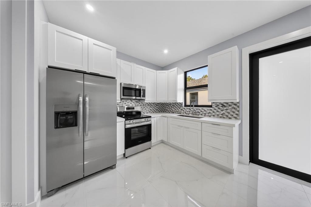 GOLDEN GATE ESTATES - Residential