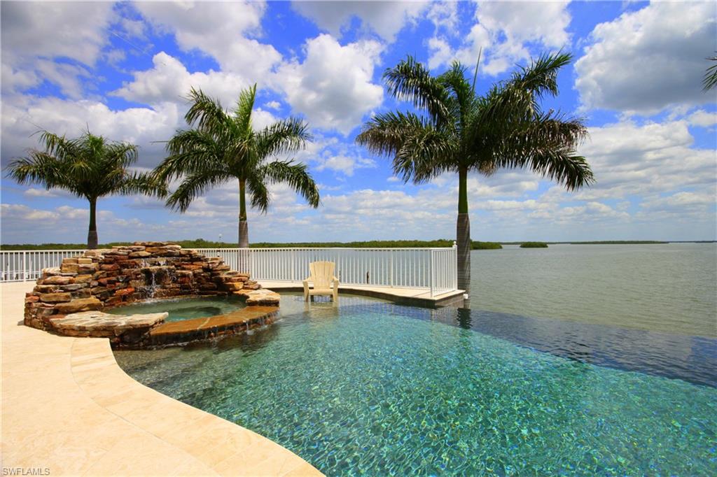 HOLIDAY HEIGHTS - Residential