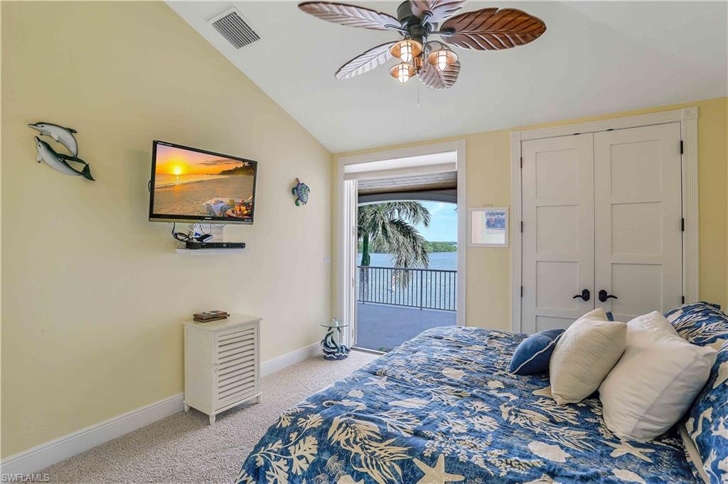 HOLIDAY HEIGHTS - Residential