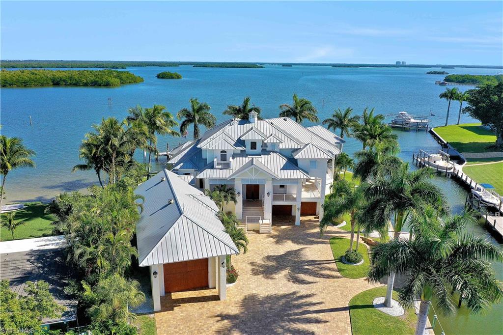 HOLIDAY HEIGHTS - Residential