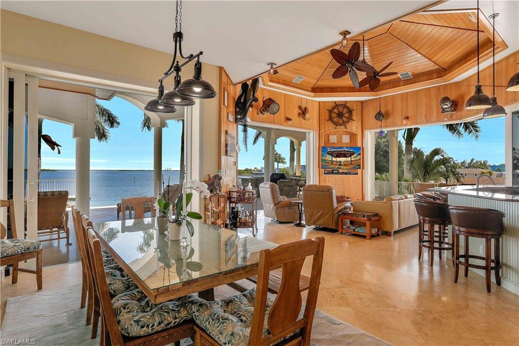 HOLIDAY HEIGHTS - Residential