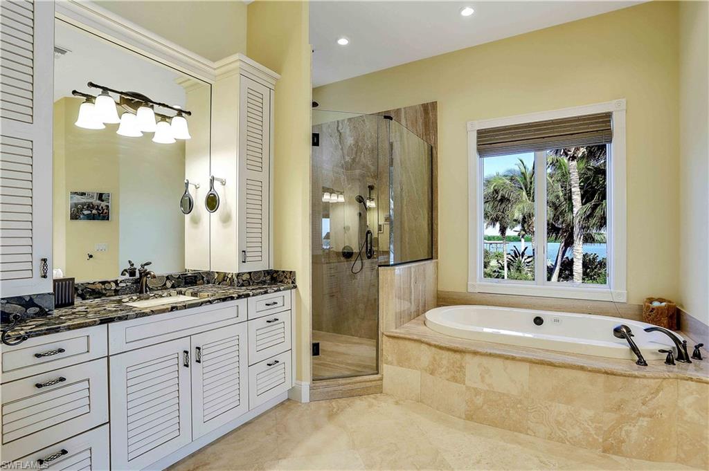 HOLIDAY HEIGHTS - Residential