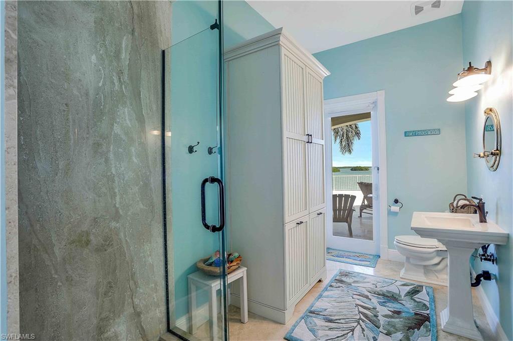 HOLIDAY HEIGHTS - Residential