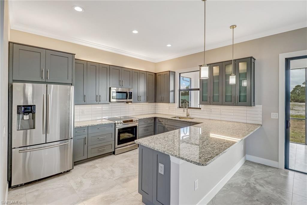 GOLDEN GATE ESTATES - Residential