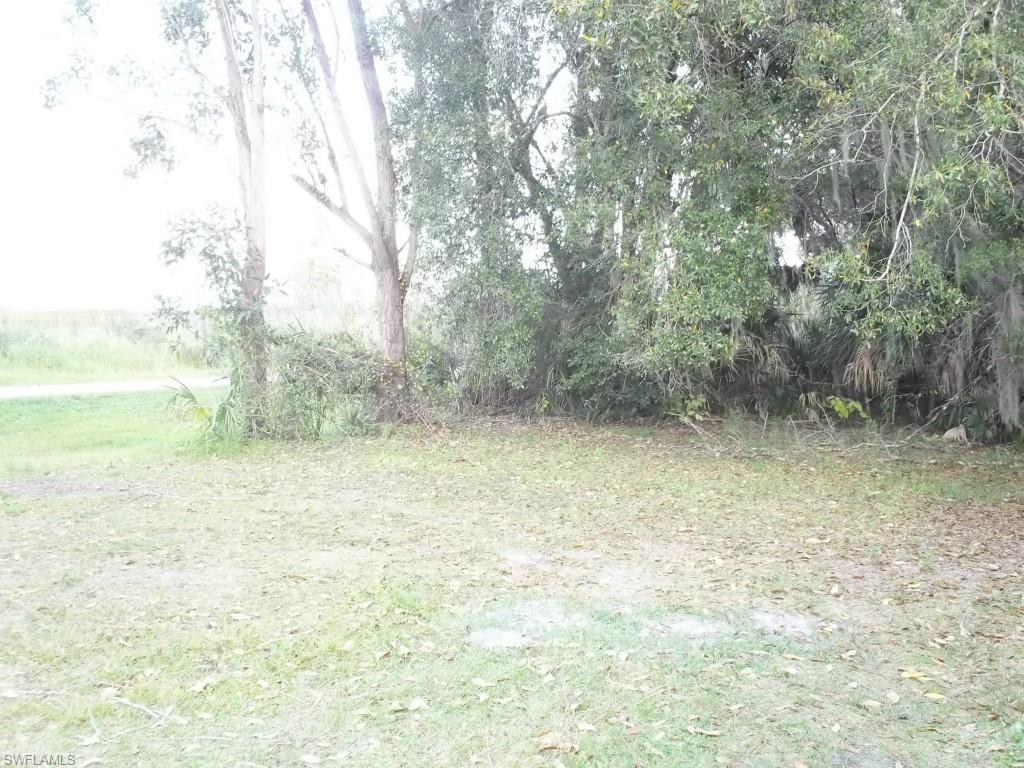 LAKE SUZY - Residential