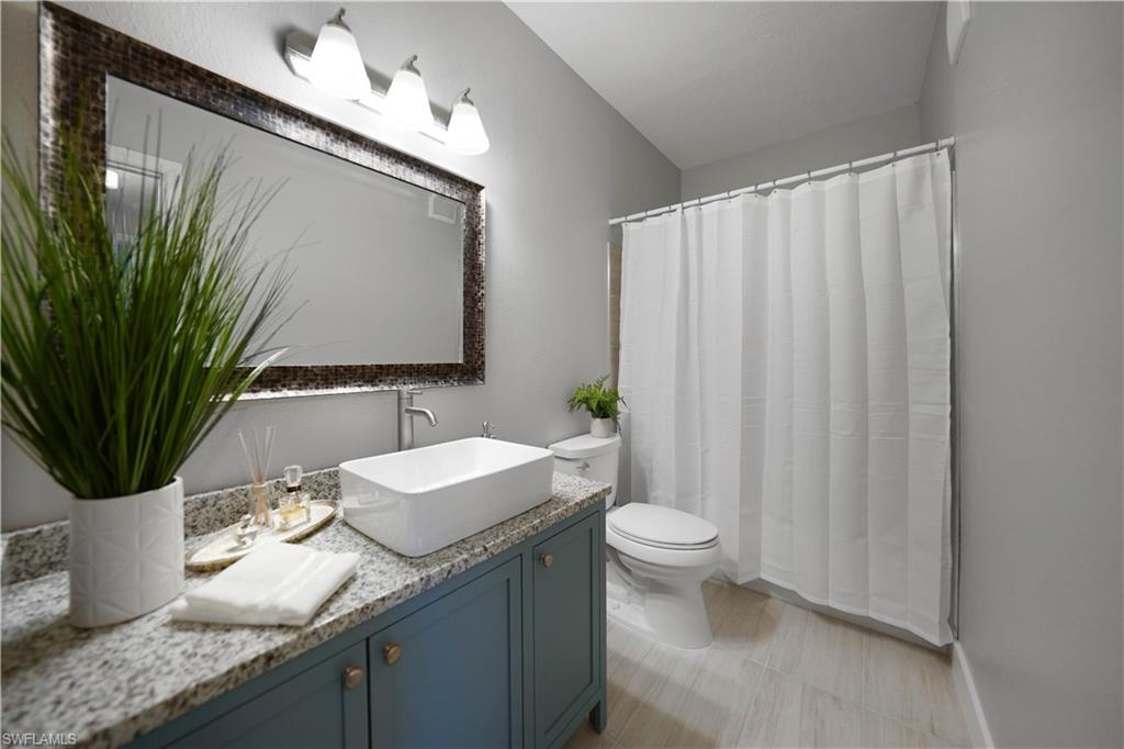 ROYAL GREENS - Residential