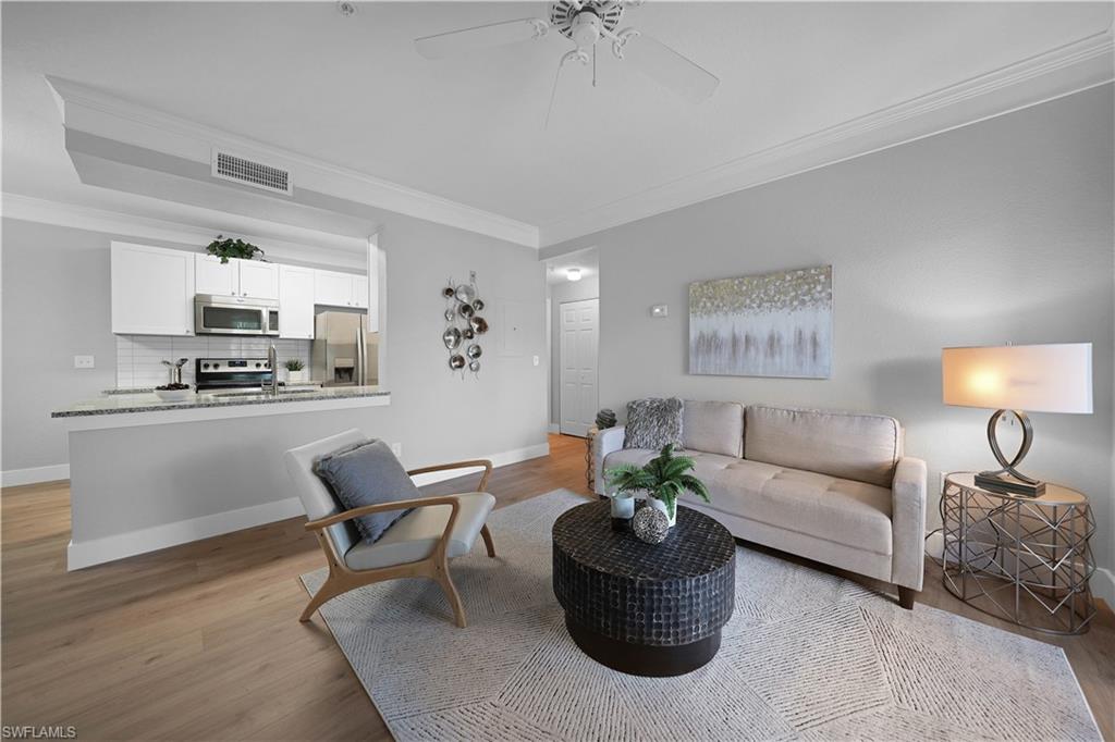 ROYAL GREENS - Residential