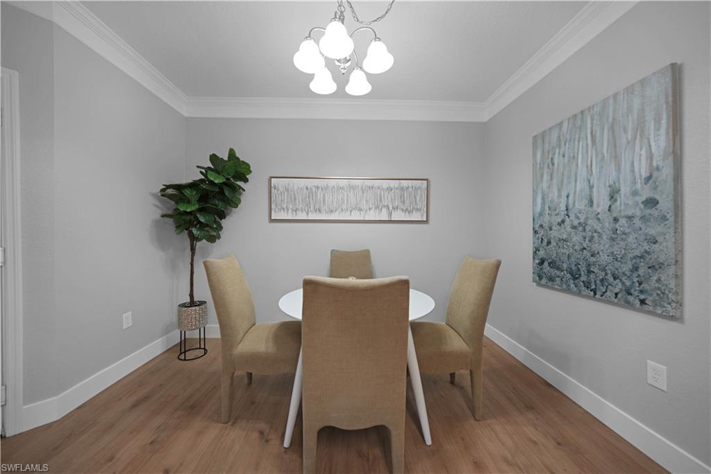 ROYAL GREENS - Residential