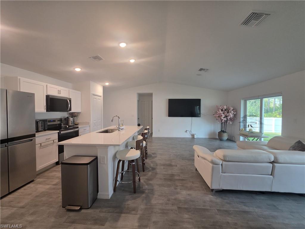 CAPE CORAL - Residential Lease