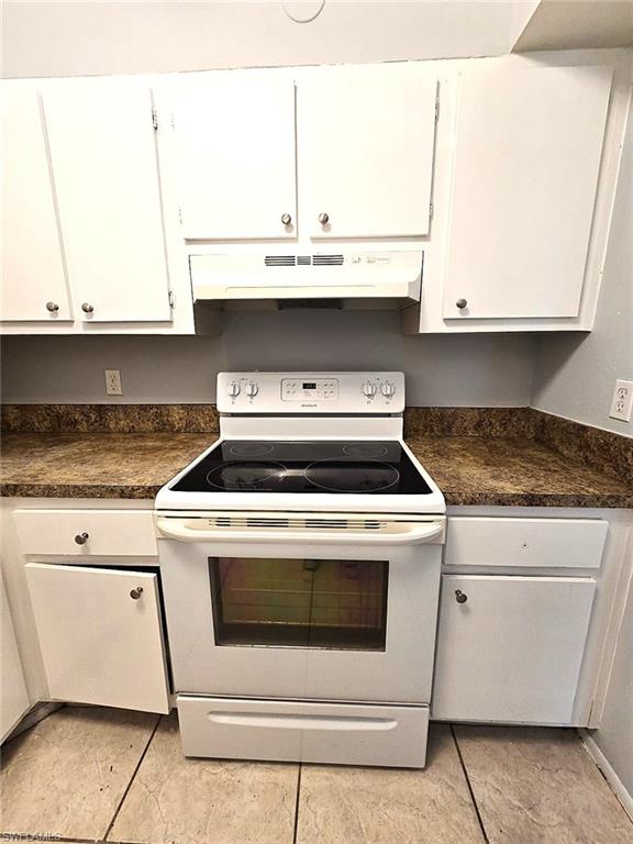 TEE AND GREEN ESTATES - Residential Lease