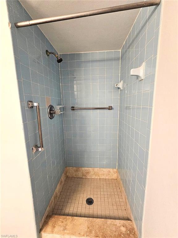 TEE AND GREEN ESTATES - Residential Lease