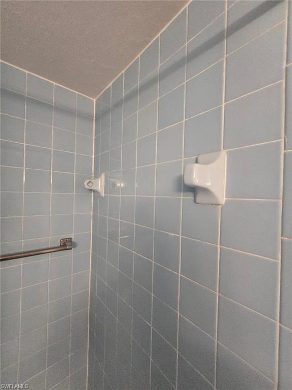 TEE AND GREEN ESTATES - Residential Lease