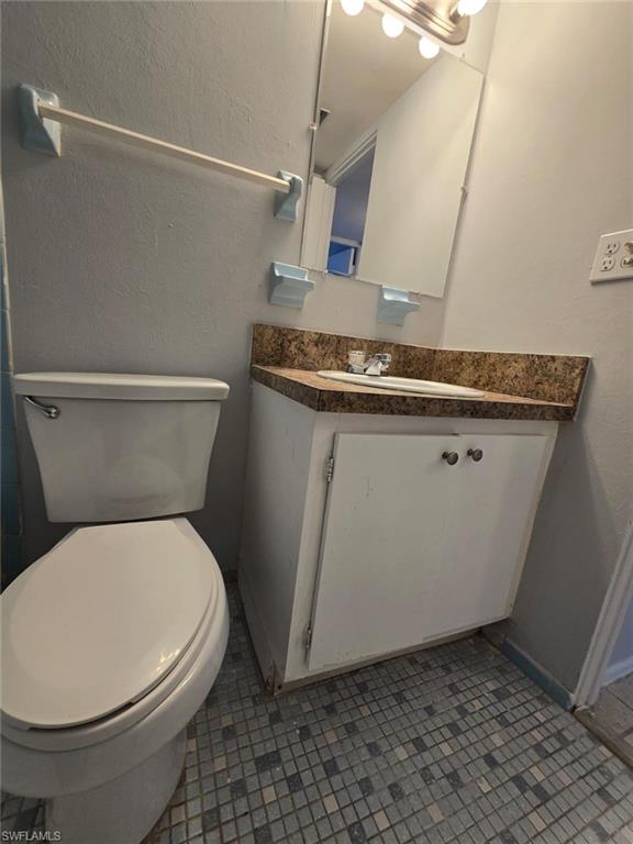 TEE AND GREEN ESTATES - Residential Lease