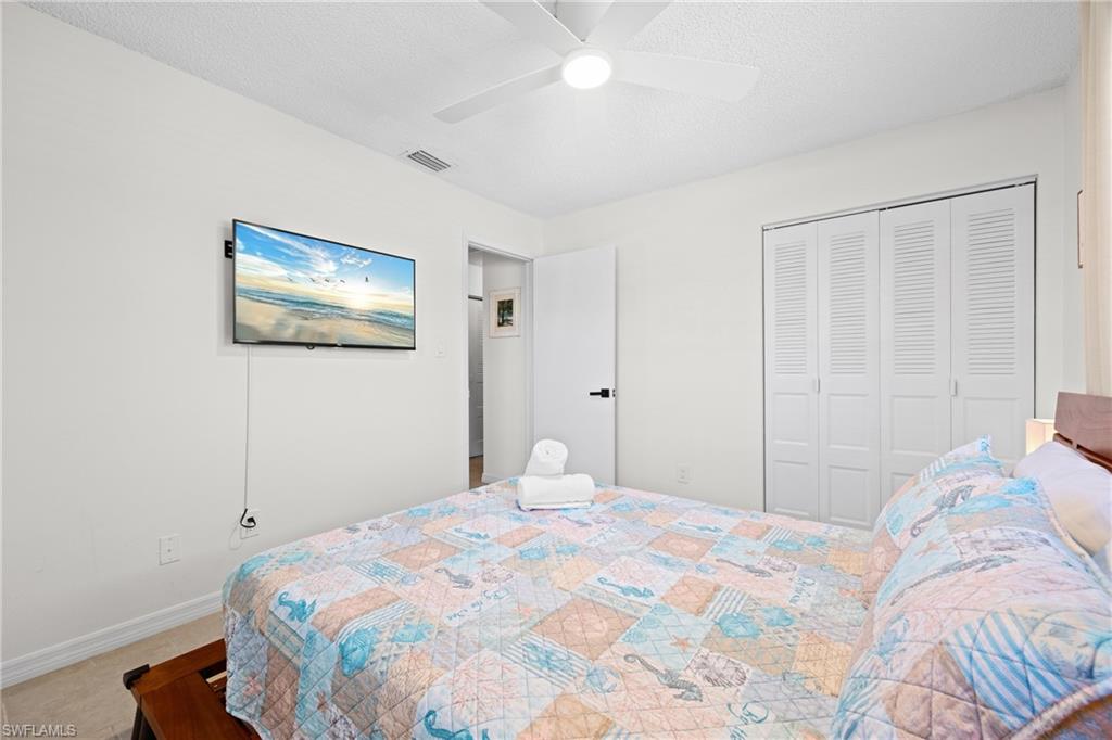 NAPLES PARK - Residential