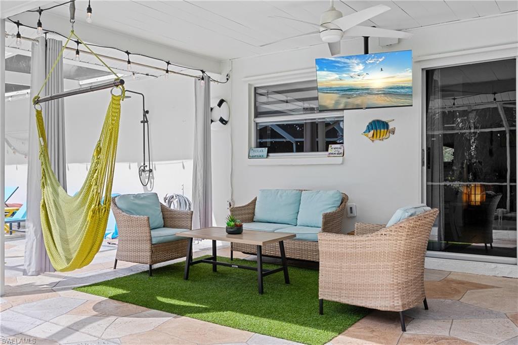 NAPLES PARK - Residential