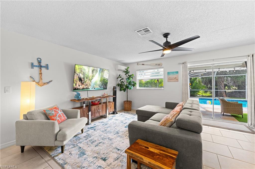 NAPLES PARK - Residential