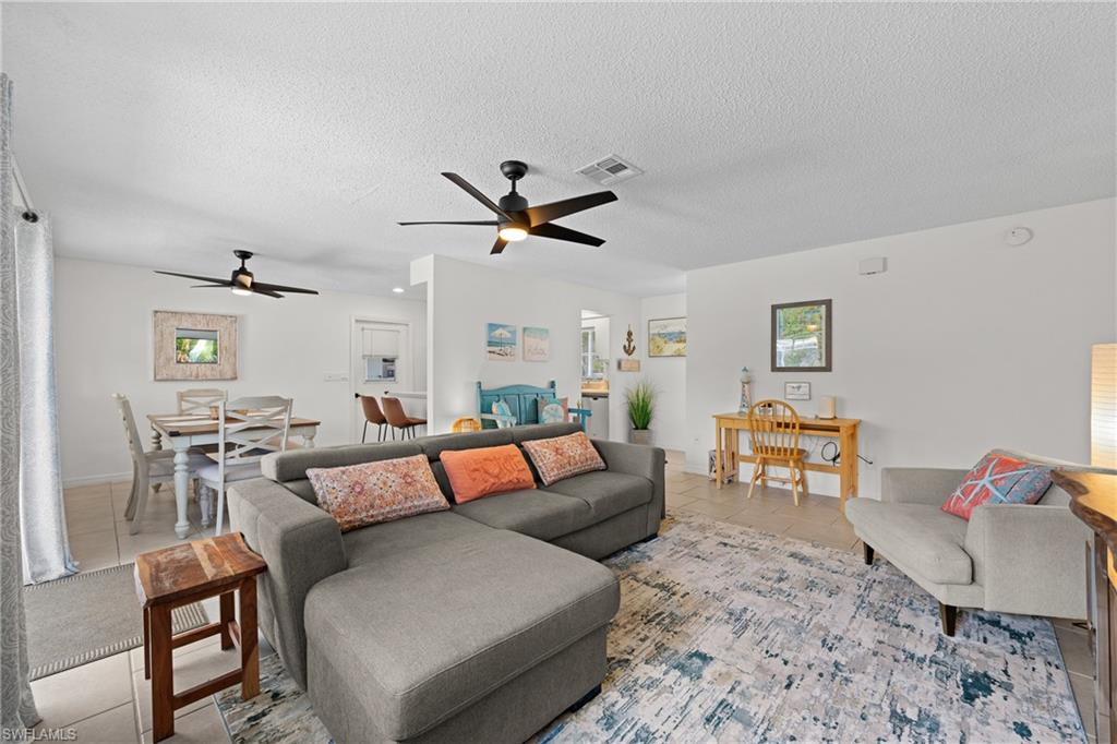 NAPLES PARK - Residential