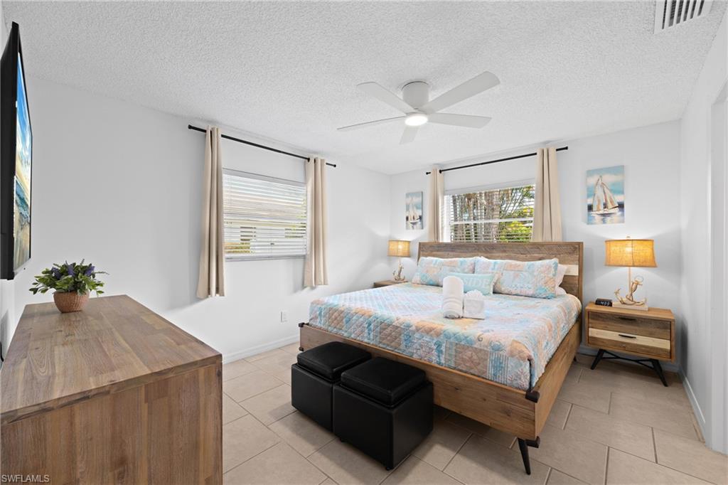 NAPLES PARK - Residential