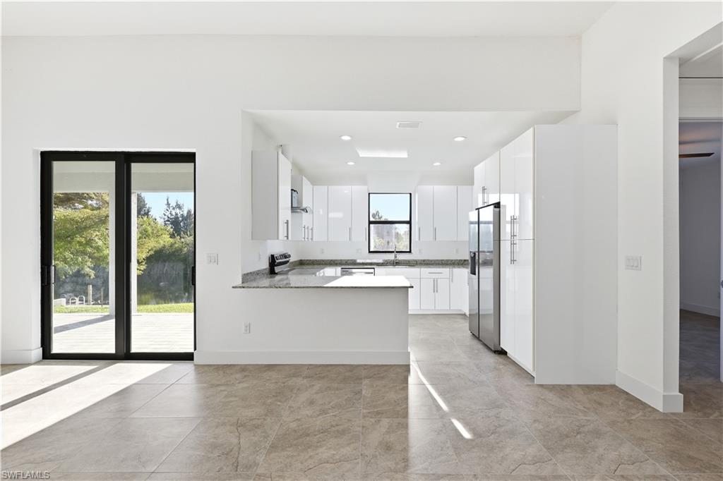 CAPE CORAL - Residential Lease