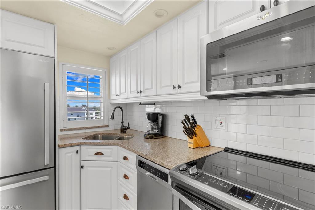 POINTE SOUTH CONDO - Residential