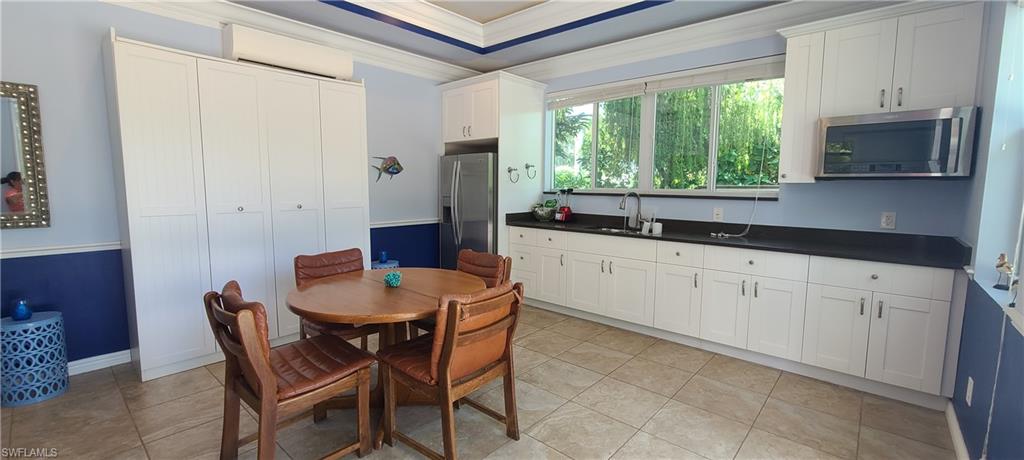 RIVERBEND MOTORCOACH RESORT - Land