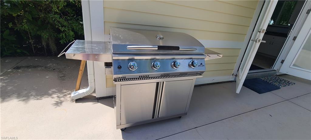 RIVERBEND MOTORCOACH RESORT - Land