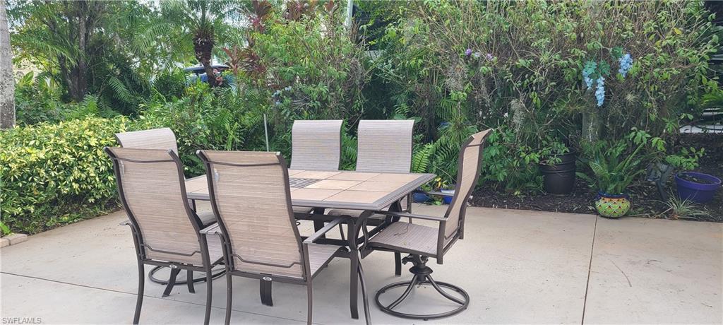 RIVERBEND MOTORCOACH RESORT - Land