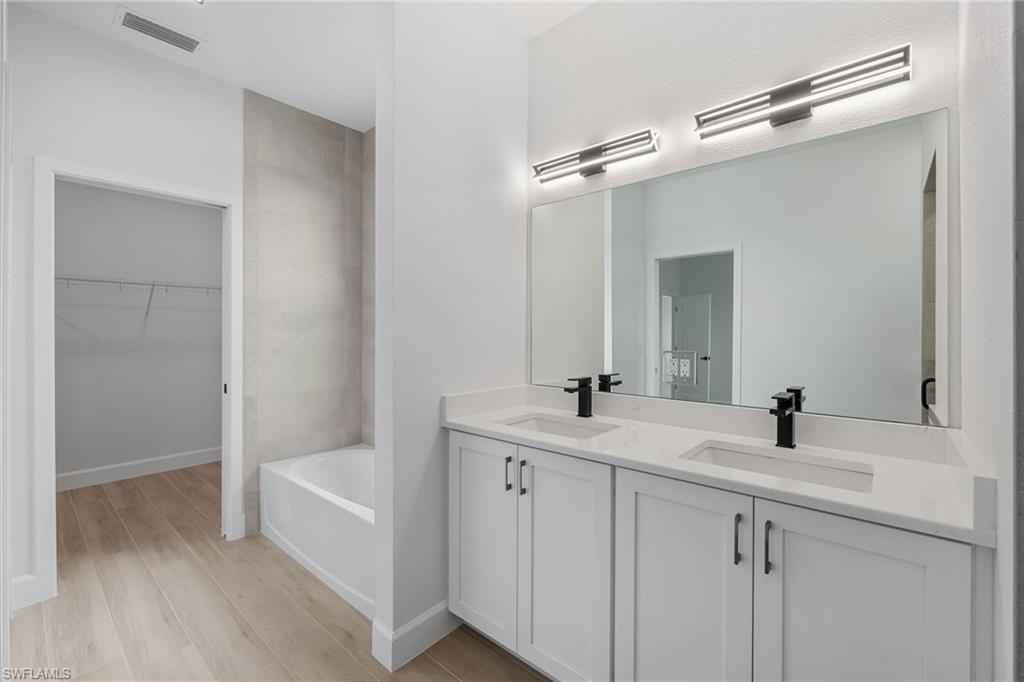 PORT CHARLOTTE - Residential