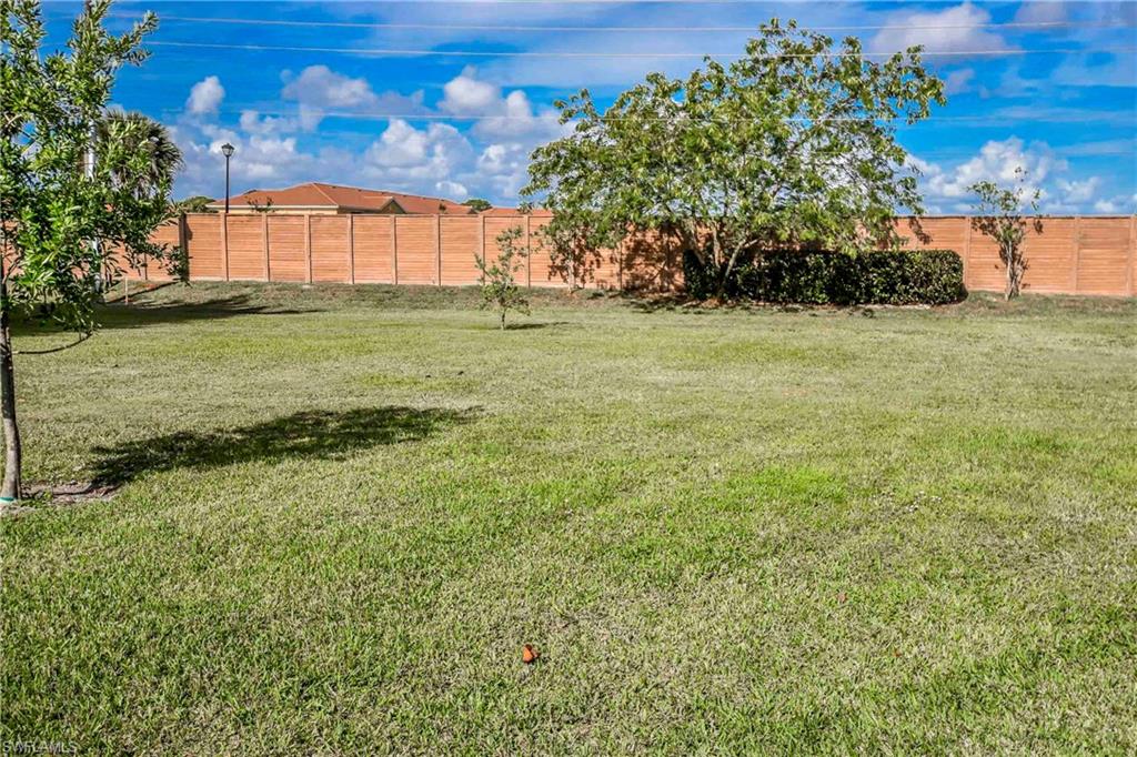 MYERLEE CIRCLE CONDO - Residential