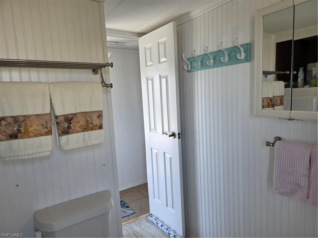 LAZY DAYS MOBILE VILLAGE - Residential