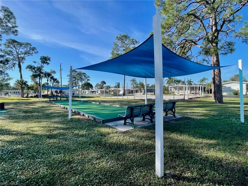 LAZY DAYS MOBILE VILLAGE - Residential