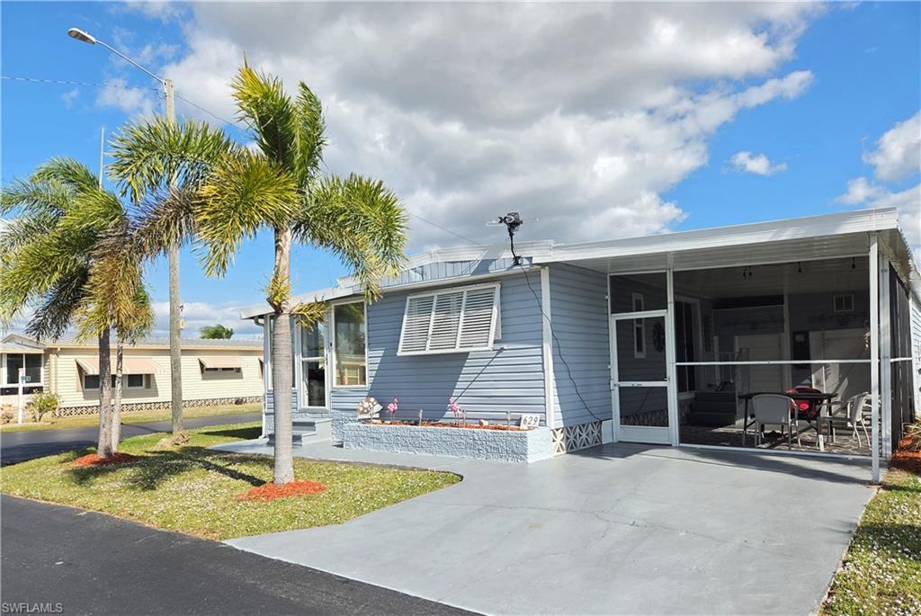 LAZY DAYS MOBILE VILLAGE - Residential