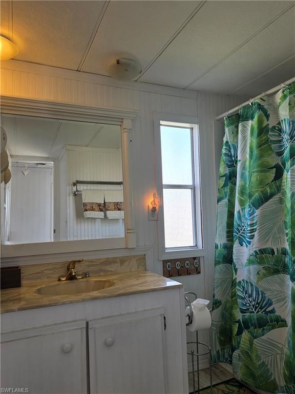 LAZY DAYS MOBILE VILLAGE - Residential