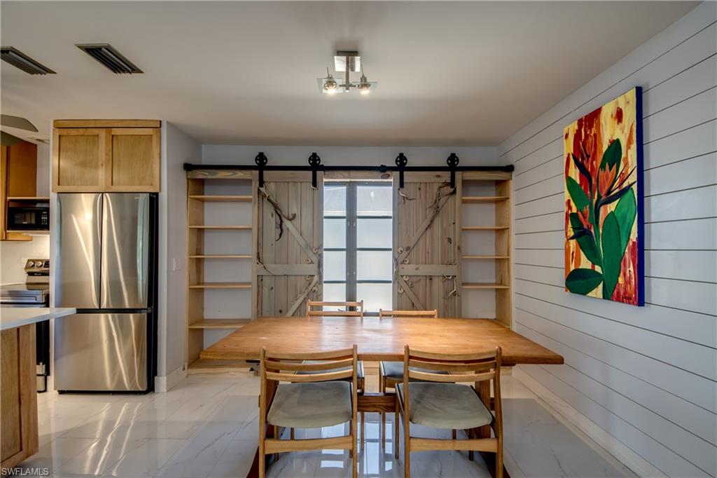 KNIGHTS BOKEELIA ISLE - Residential